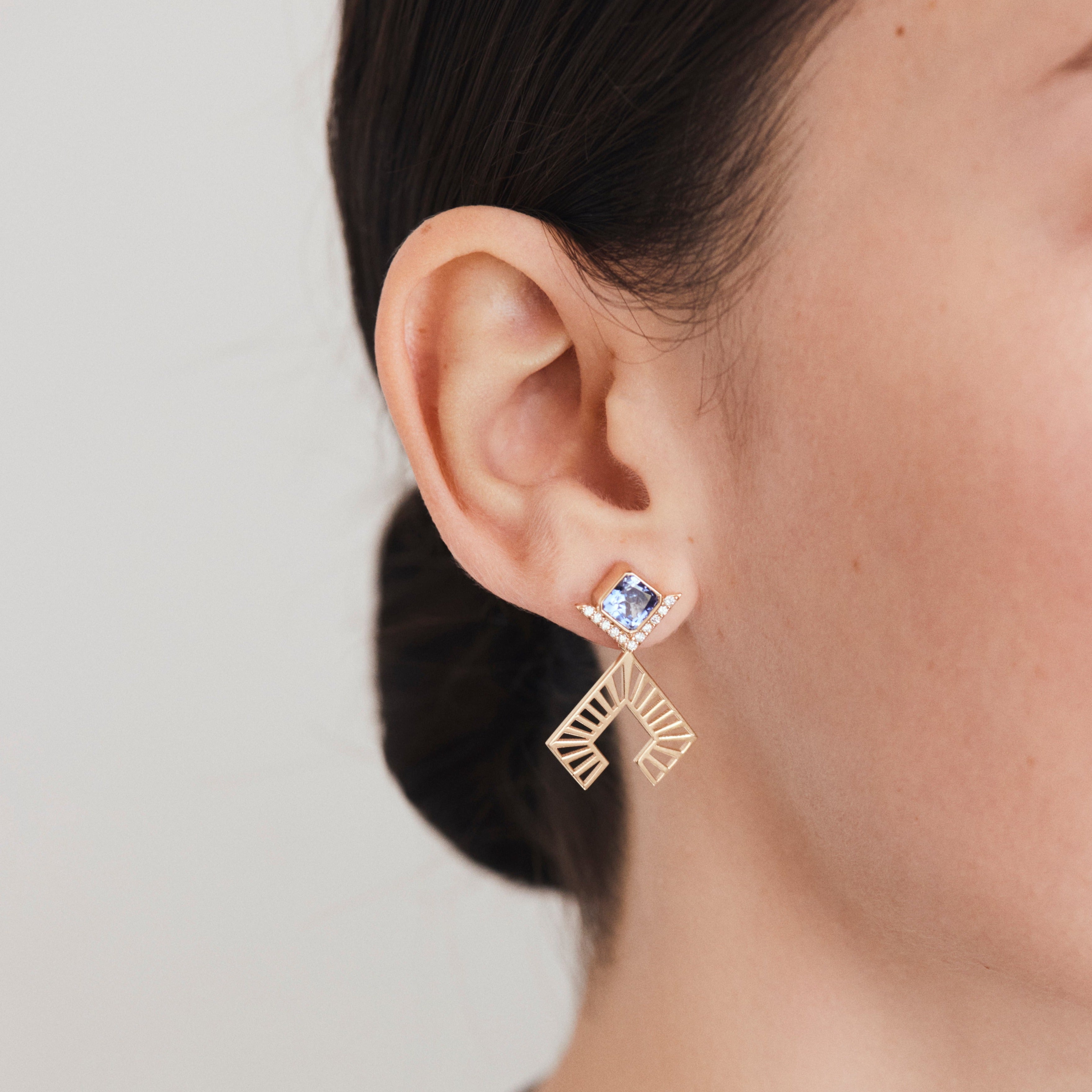 Elibelinde Tanzanite Drop Earrings