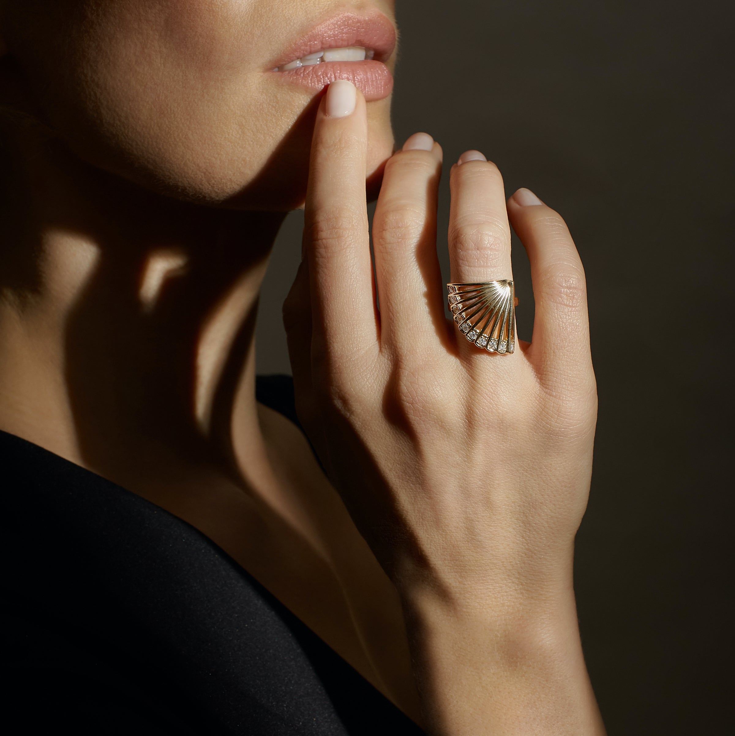 Zoe Fan Ring