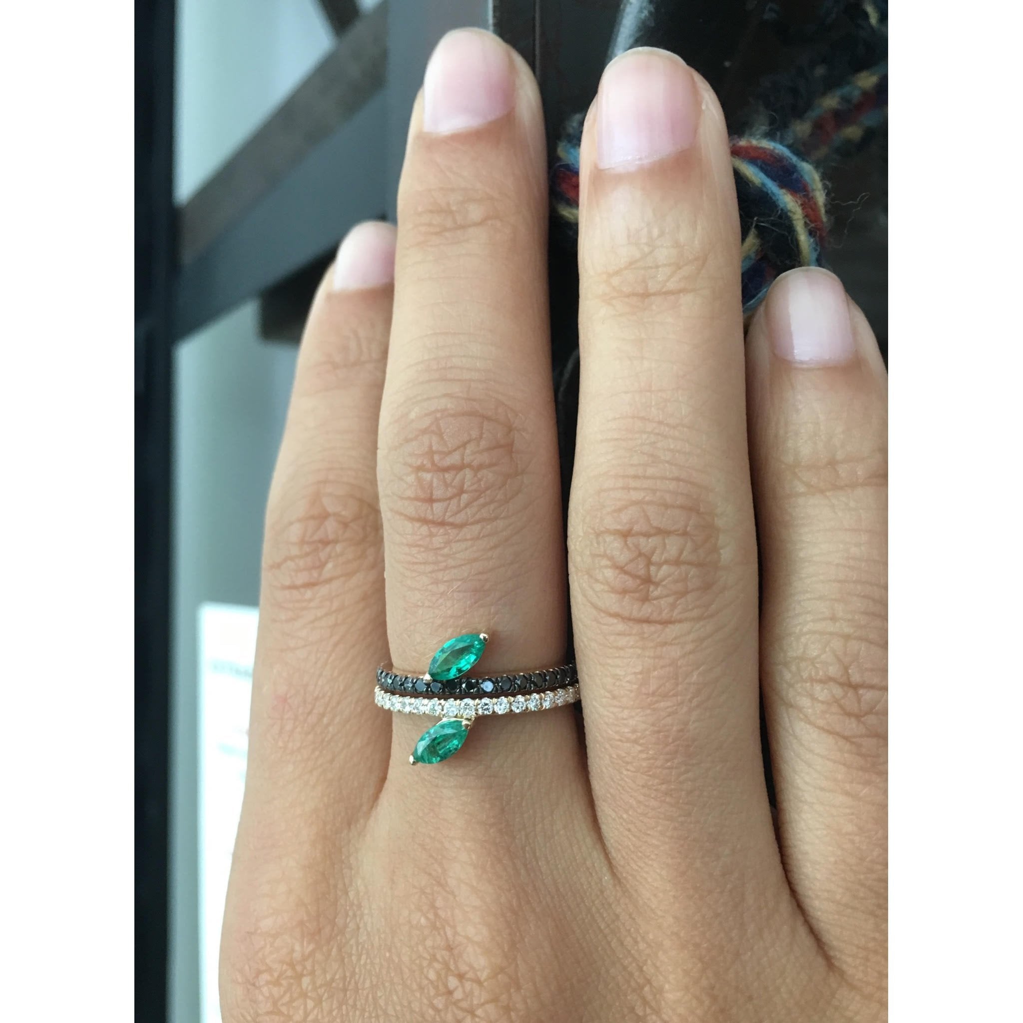 Defne Pavé Ring | Emerald with Black Diamonds