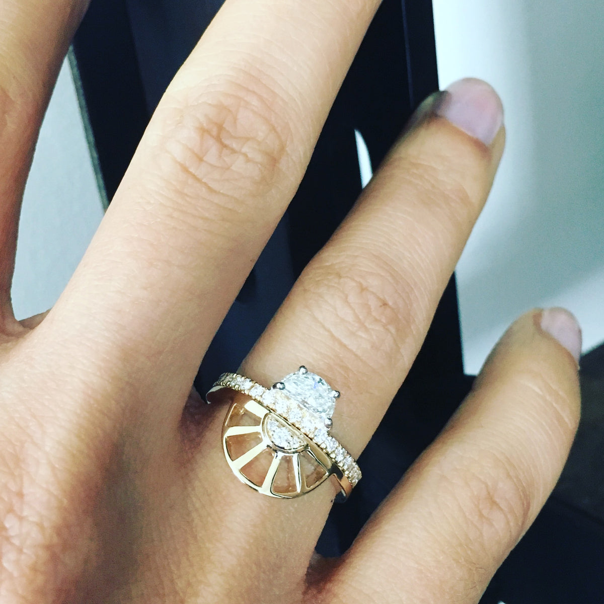 Helia Ring