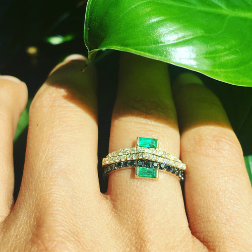 Nikita Ring - White Diamonds with Emerald
